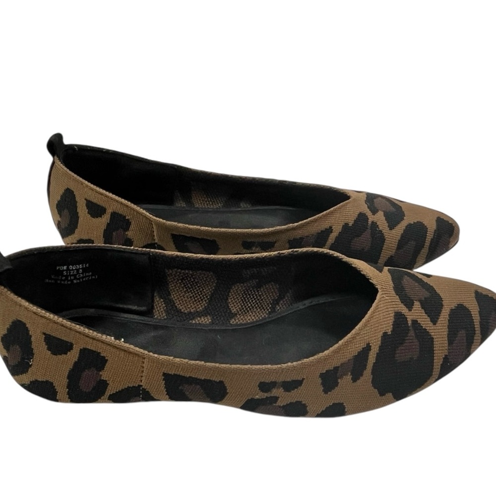 Journee Collection Tayleen Leopard Print Knit Flats Women’s Size 8 Slip On
